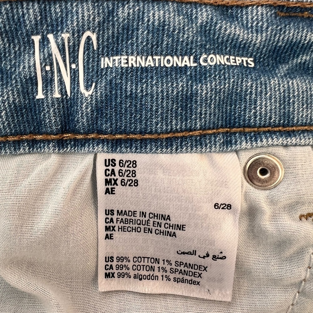 INC International Concepts Raw Hem Denim Cut Off Shorts, Light Wash, Size 6/28โโ - Picture 6 of 6